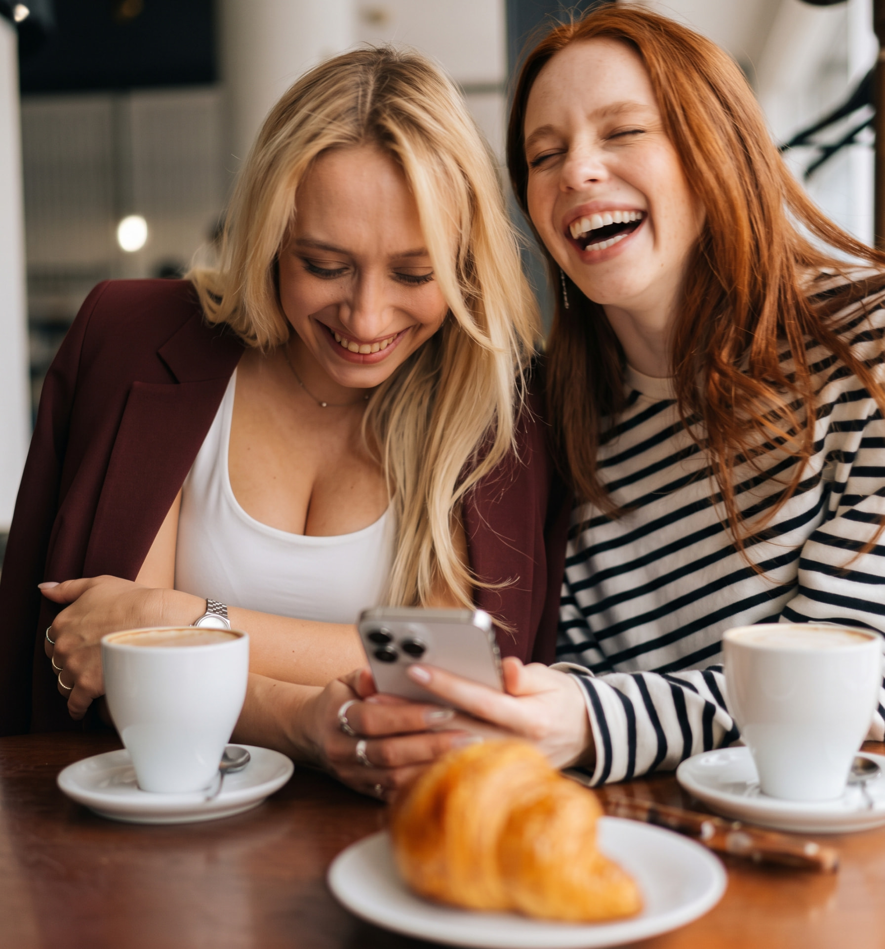 Women together at a café